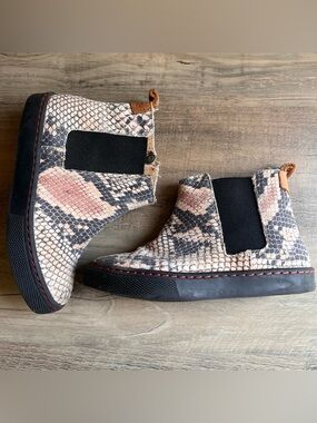 Freshly Picked boots